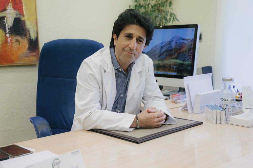Dr. Ashkan Espandian